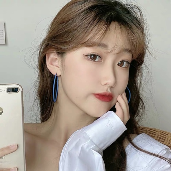 💙Circle Royal Blue Earrings Hoops - Picture 5 of 5